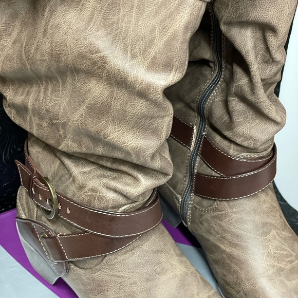 Lane Bryant tall boots. EUC - Picture 6 of 9